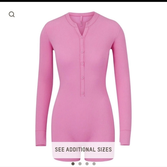 Skims Bubblegum Soft Lounge Romper - Picture 2 of 8